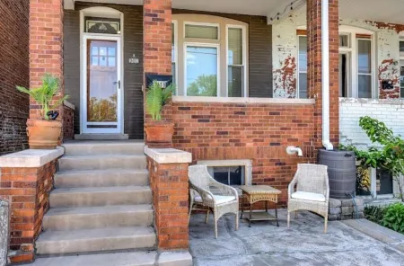 Historic Rowhome in Downtown-Little Italy Отели рядом с Аэропорт Эпплей-Эйрфилд