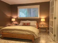 The Beach Suite on Lemolo!    Clean & Private ... Getaway & Relax. 올림픽 뷰 공원 주변 호텔
