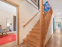 The Blue Llama | Pets OK | Llama Loft | Fire Pit | Fenced Yard | Off Nelson 151 Hotels in Rockfish