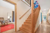 The Blue Llama - Spacious Oasis off Brew Ridge Trail - Great for Groups & Pets