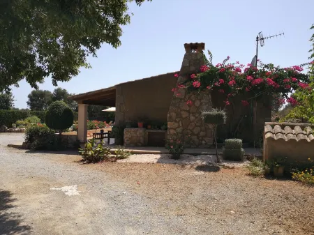 Perfect villa with pool and garden near the beach Отели рядом с достопримечательностью «Strand»