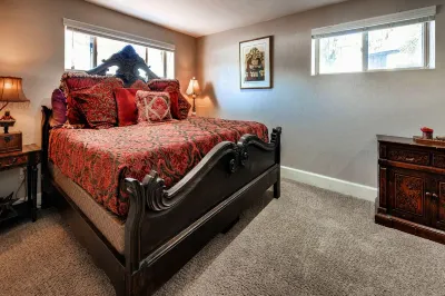 Luxury that is close to downtown and easy access to Red Rocks!  +Fireplace! Hotels near Walmart Supercenter