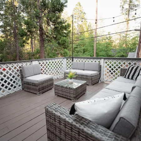 Harte Of The Pines Pet Friendly Walk to Downtown