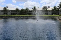 Cool Condo for Cozy Stay. Convenient Location, Pool, Gym, Golf.