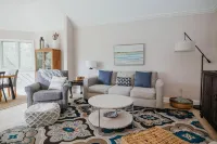 Lagoon view villa with office, easy walk to beach!