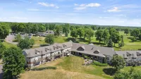 Spacious Lakeside Condo at Tagalong Golf Resort with Indoor Pool and Hot Tub