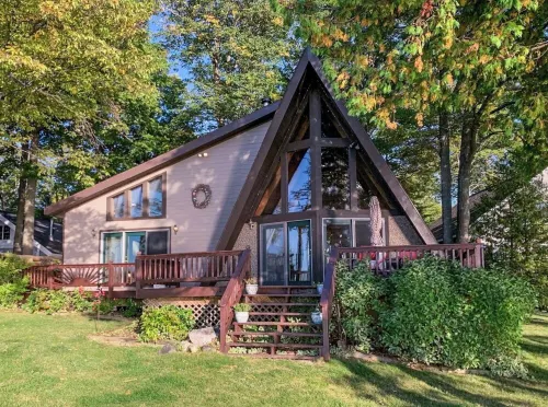 "A Frame of Mind" on Mullett Lake Hotels in Cheboygan County