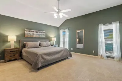 Spacious Home. Pool. Hot Tub. Grill. Pool Table. 4 Bed. 2 Bath. Hotels near Victory Tabernacle Holiness