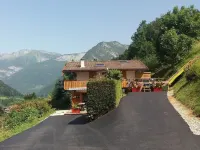 Chalet Lac Annecy spa wifi parking panoramic mountain view domaine du fraizier