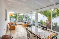 A3, in a small complex with communal heated pool 100m from the sea Các khách sạn ở Charco del Palo