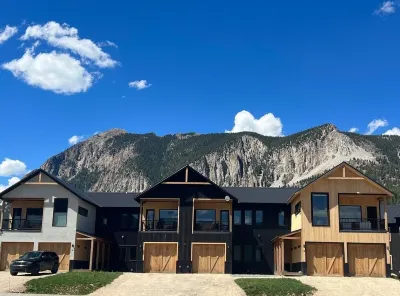 Brand New Beautiful Townhouse! Views and Pickleball Hotels near Kebler Pass