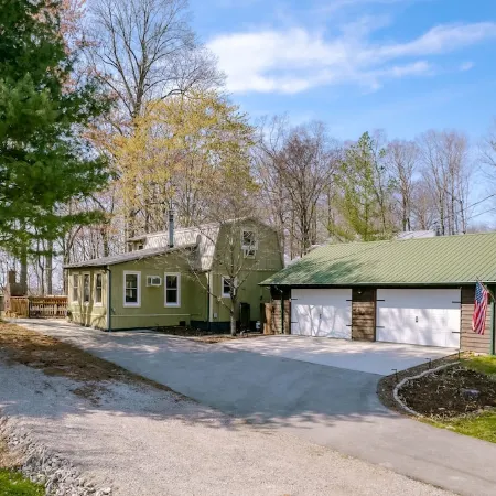 Cottage w/ boat parking, 2.7mi to free boat launch