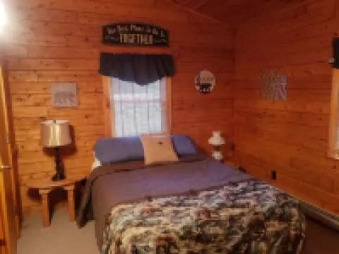 Welcome to Northaven! Family-friendly lakefront cabin in the White Mountains!