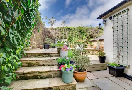 Barbican View, luxury Grade II listed apartment opposite Alnwick Castle