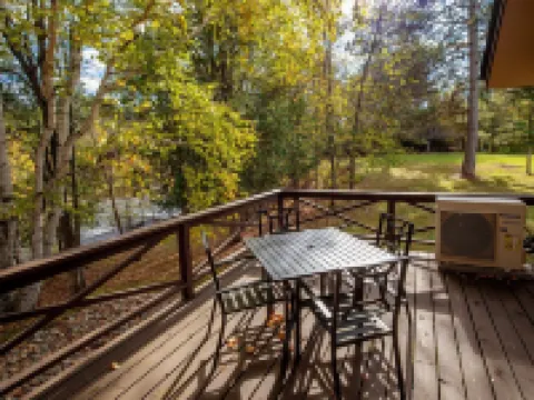 Secluded cabin on Pine River Hotels in Crosslake