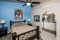 We are 10  mins from Windsor launch ramp and London Bridge channel. Hotel in zona Star Nursery Garden Center