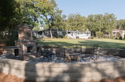 Amazing Lake House on Lake Murray, Columbia w/ Private Dock, Outdoor Kitchen.