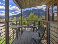 Modern Downtown Loft in Heart of Silverton Hotels in Silverton