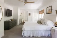 Peaceful Beach Retreat in Southern Shores.Beach Front Parking Passes Included