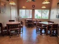 Hello Scottsdale! Heated pool-Walk to Scottsdale Fashion Square!