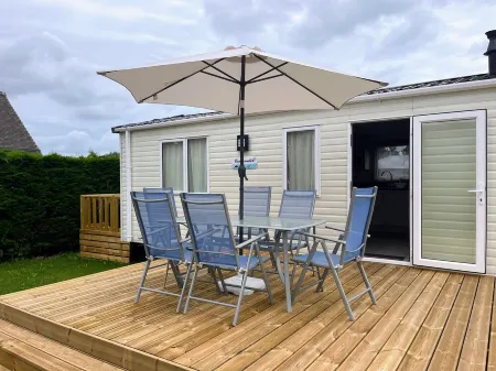 Recent top-of-the-range mobile home, very spacious Located 2km from the beach