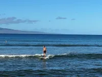 3 minutes walk to the beach. Nearby shopping and restaurants