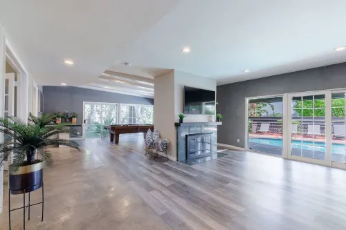 Picturesque Laurel Canyon Home w/Heated Pool/Spa - 3-Star
