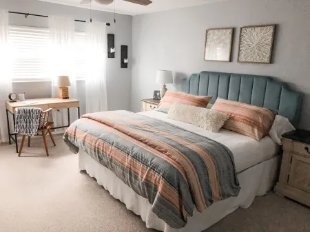 Ocean Front Condo, Steps to the beach,  2 bed/2 bath-Private beach & pool Отели в г. Ормонд-Бай-Те-Си