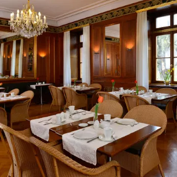 Best Western Premier Hotel Victoria Отели рядом с достопримечательностью «Река Дреизам»