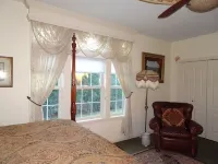 Elegant Vacation Home in picturesque Jackson NH perfect for reunions, gatherings