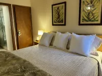 What a Deal! Walk to the Beach from This Gorgeous 1 Br/2BA Condo w/AC. Sleeps 4