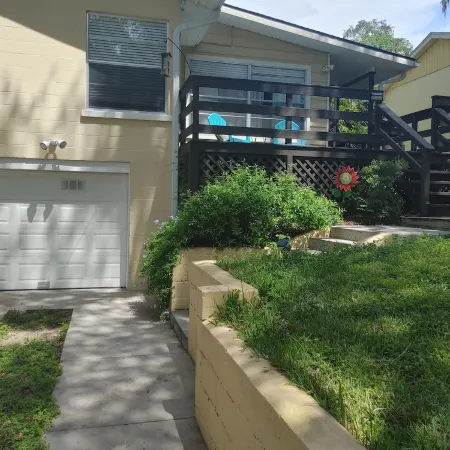 Romantic getaway, lakeview 5 min from the Downtown!