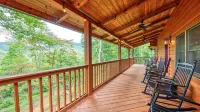 Breath-taking long-range views nestled in the heart of the Great Smoky Mountains