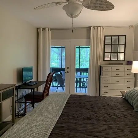 Mountain and Golf Course Views Less Than 5 Minutes from Beach Club