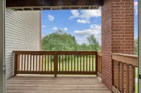 Charming Newly Remodeled Condo