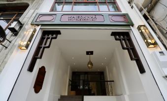 5. Maison N..