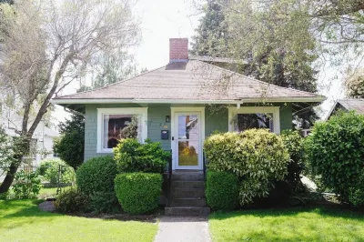 Historic 2-bedroom home in Tacoma - Quiet escape close to everything Hotels near Greater Tacoma Convention Center