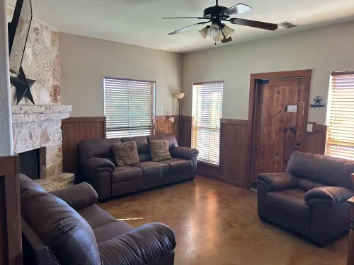 Garner State Park/Frio River Getaway in Concan!