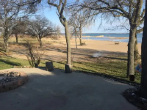 Contactless Check In -- Sand Point Private Lake/Beachfront Cottage