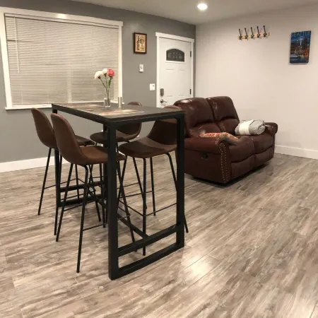 Cozy 1bd Duplex Unit - Downtown Bothell and UW Bothell