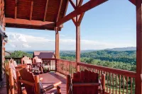 Huge Mountain Estate,Blue Ridge View, Sleeps 18, Hot Tub, Deck, & Game Room