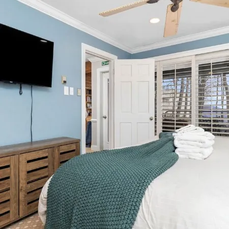 Premiere Two bedroom getaway Slope Side Wintergreen Resort Condo