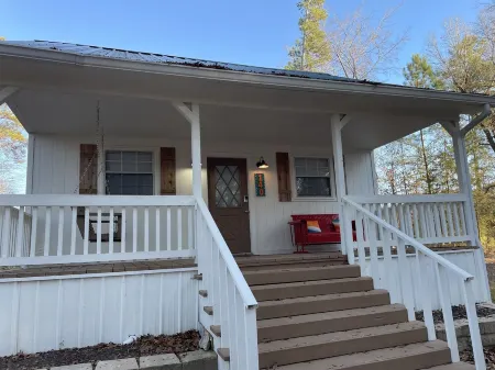 Retro Retreat at Lake of the Pines