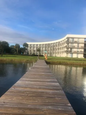 PERFECT VIEW!!! Waterfront, Marina and 2 Pools!