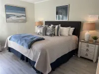 Luxuriously Coastal Beach Front Condo - Welcome to Sea La Vie!