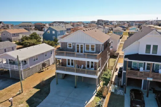 Ocean Views, New Custom Home, Direct Beach Access, CLEAN, Near Pier, + EZ Cart