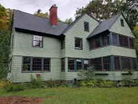 Adirondack Artist Retreat -spacious 5 bedroom w/ 9 person hot tub and more! Hotels near Riverfront Park