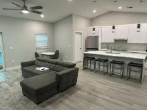 Modern 4Br Pool Home in Prime North Fort Myers Area- Fast WiFi & Private Yard.