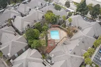 Sonesta ES Suites Torrance Redondo Beach - Rooftop Pools