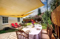 Tropical Retreat. Stunning Home in North Miami Beach.